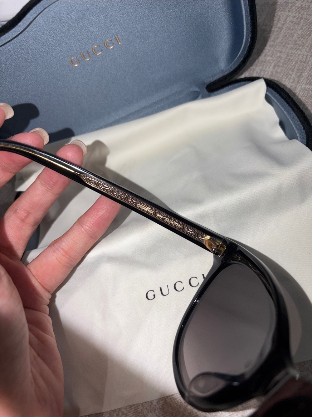 Gucci Women's Black Cat-Eye Sunglasses with Gradient Lenses - Picture 2 of 9